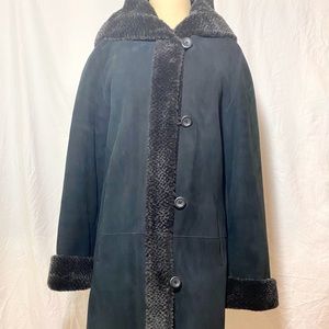 AUTUNNO Women’s Navy Shearling Coat